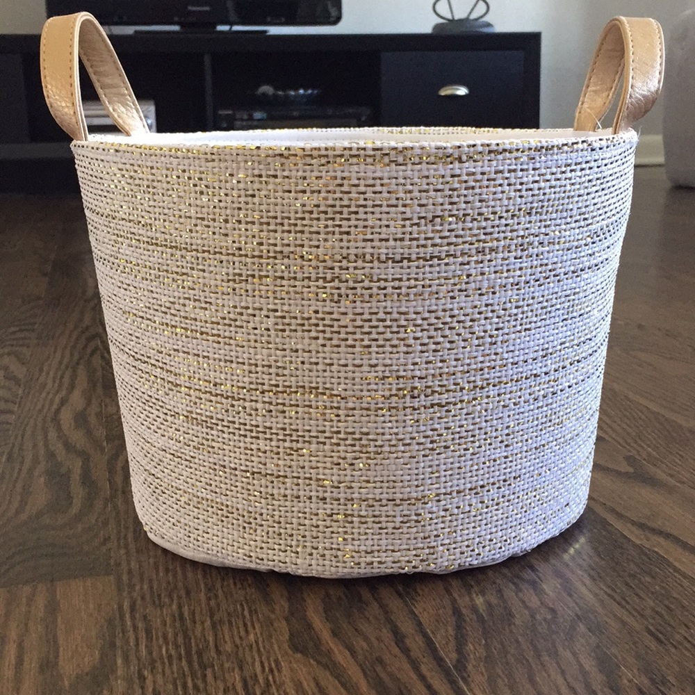 Metallic Gift basket